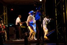 DK Mwai & Queen Babito - Benga from Kenya